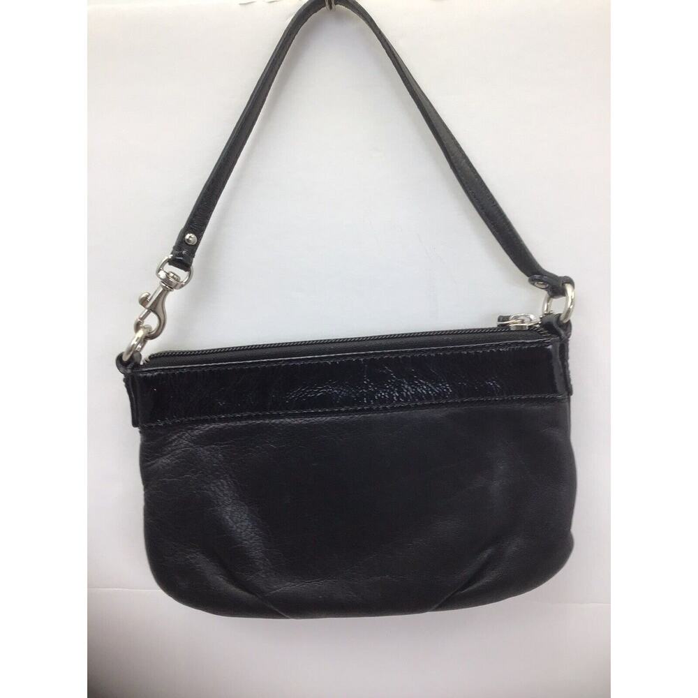 Coach Black Patent Leather Wristlet Zipper Closure Wallet - Picture 11 of 11